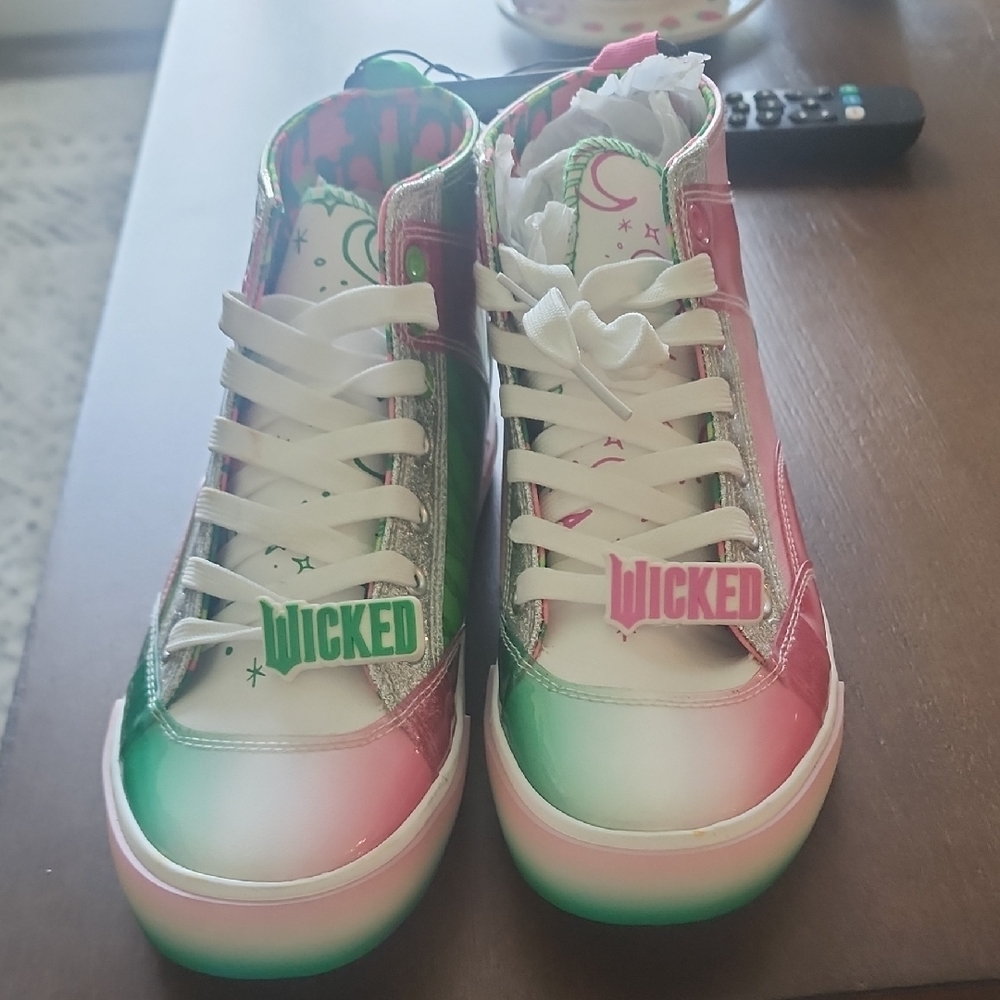 Kids High-Top Sneakers - Green and Pink